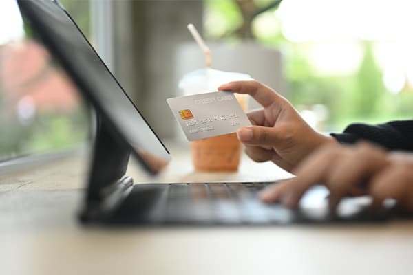 Find the Best Credit Card for Your Needs | Blog Post